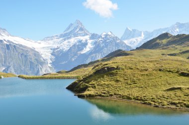 swiss bernese Alpleri'nde bachalp Gölü
