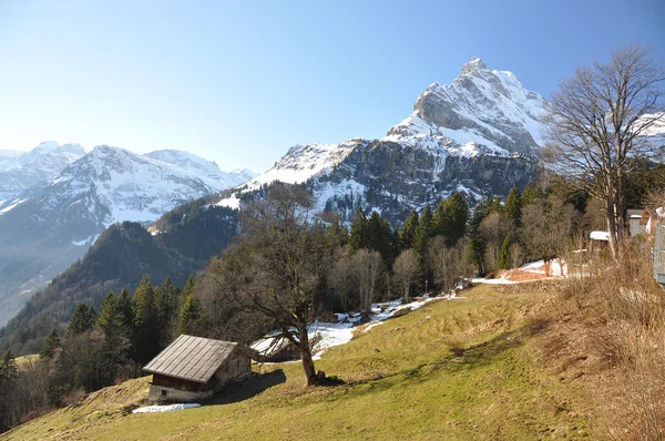 Braunwald，著名的瑞士滑雪度假村 — 图库照片