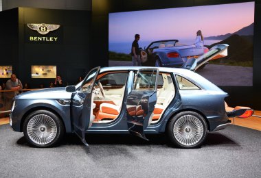 Cenevre - 12 Mart: bentley exp-9 dünyanın tek w12 suv ekranda