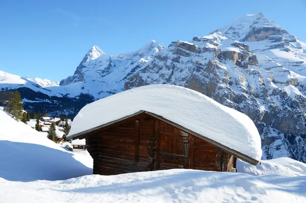 Muerren, berühmtes Schweizer Skigebiet — Stockfoto