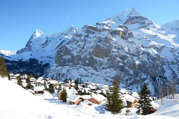 Muerren, известный швейцарский горнолыжный курорт — стоковое фото