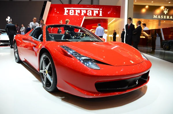 GENEVA - MARCH 12: Ferrari Berlinerra at 82nd International Moto — Stock Photo, Image