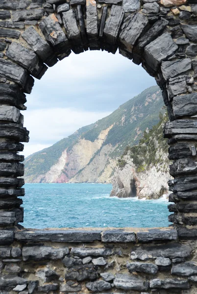 Costa ligure. Veduta dalla vecchia fortezza della città di Portovenere , — Foto Stock