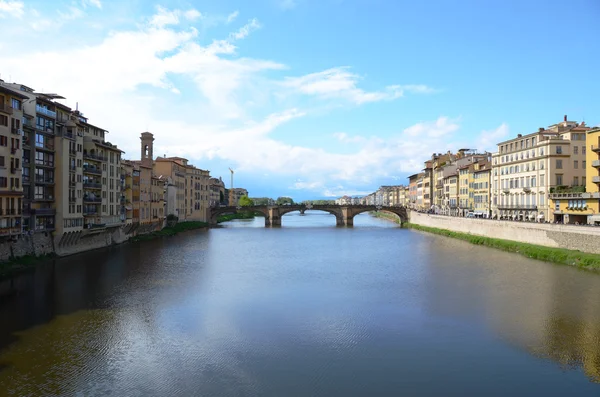 Fiume Arno. Firenze, Italia — Foto Stock