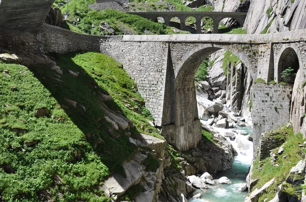 Ponte del diavolo al passo del San Gottardo, Svizzera — Foto Stock