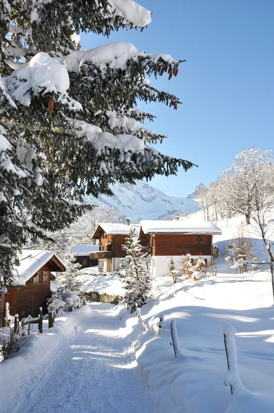 Braunwald, famosa estância de esqui suíça — Fotografia de Stock