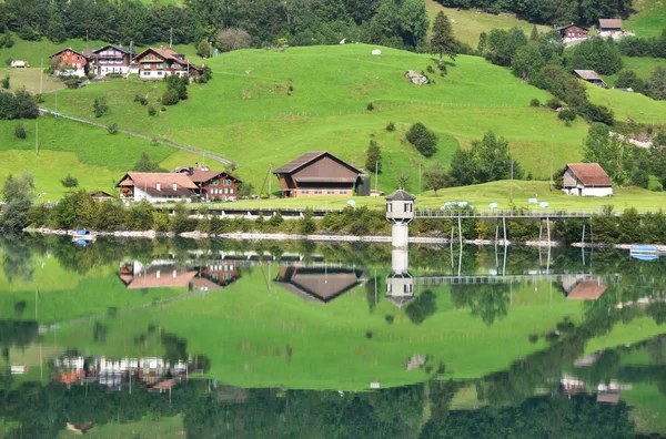 Lago Lungerer, Suíço — Fotografia de Stock