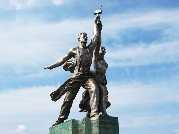 Famous Soviet monument of the Worker and Collective Farmer — Stock Photo, Image