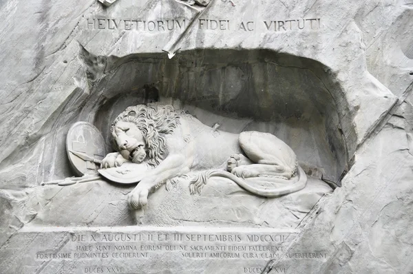 Famous lion monument in lucerne — Stock Photo, Image