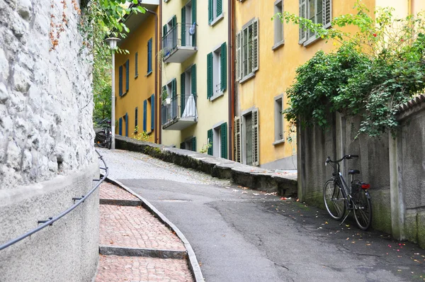Oude straat in Luzern, Zwitserland — Stockfoto