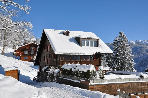 Braunwald, slavný švýcarský lyžařské středisko — Stock fotografie