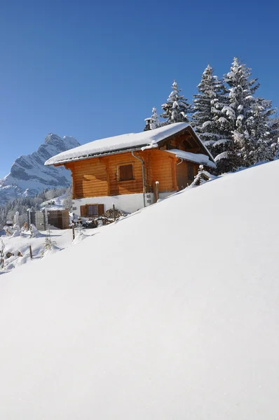 Braunwald, słynnej szwajcarskiej ośrodek narciarski — Zdjęcie stockowe