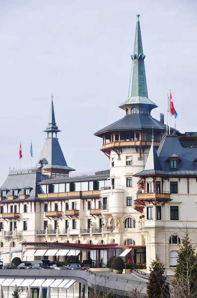 Berühmtes Dolder Hotel in Zürich — Stockfoto