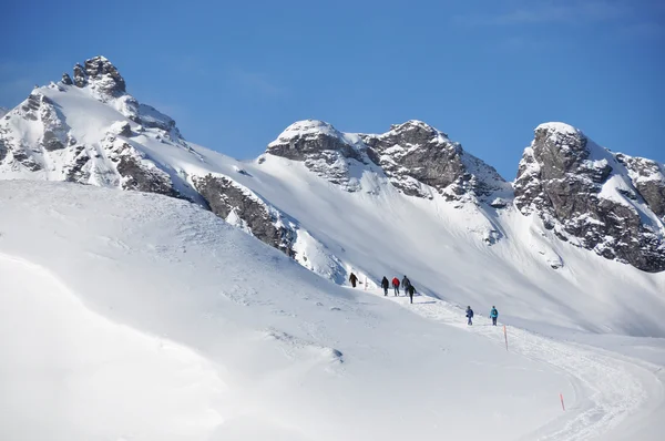 Wandern in Pizol, berühmtem Schweizer Skigebiet — Stockfoto