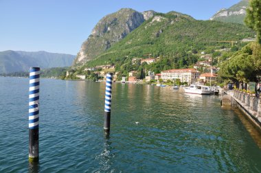 Menaggio town adlı ünlü İtalyan lake como