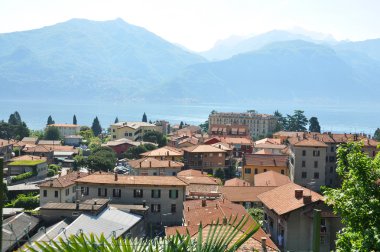 Menaggio town adlı ünlü İtalyan lake como