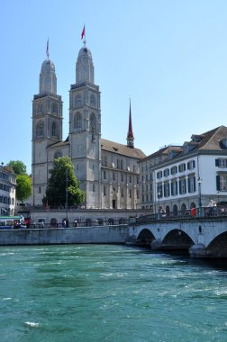 Çift başlı grossmuenster Kilisesi - Zürih'in sembolü