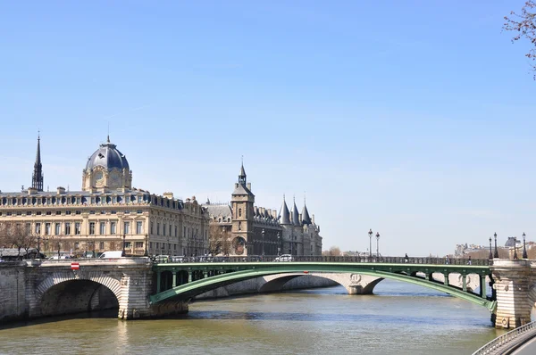 Seine, paris köprü — Stok fotoğraf