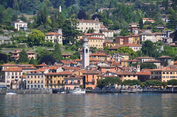 有名なイタリア コモ湖でメナッジョ町 — ストック写真