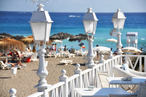 Café op het strand van tenerife, Canarische eilanden — Stockfoto