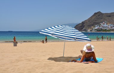 plaj sahnesi. Playa de la teresitas. Tenerife, Kanarya Adaları