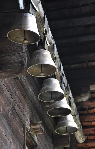 Cowbells suíços tradicionais na região de Jungfrau — Fotografia de Stock