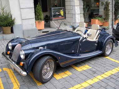 Vintage roadster taşı sokak tarihi merkezi