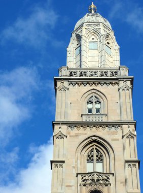 grossmunster Kilisesi - Zürih sembolü çift başlı üst