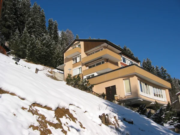 Berghütte in Davos, Schweiz — Stockfoto