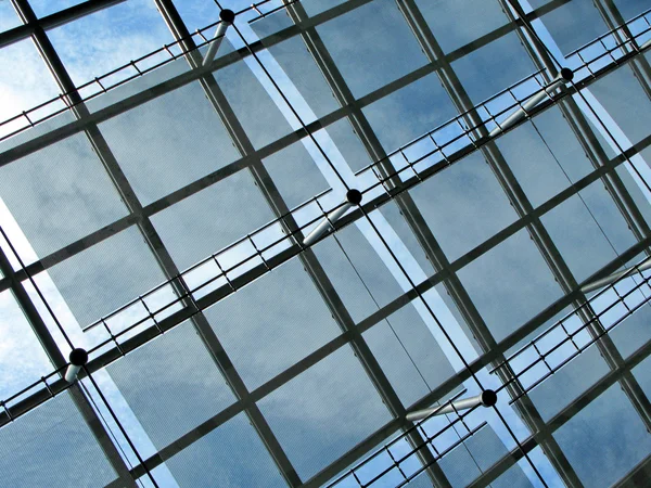 Dak van een modern gebouw — Stockfoto
