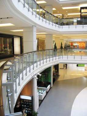 Modern alışveriş merkezi