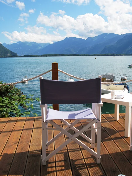 Lakeside cafe in Montreux, Switzerland — Stock Photo, Image