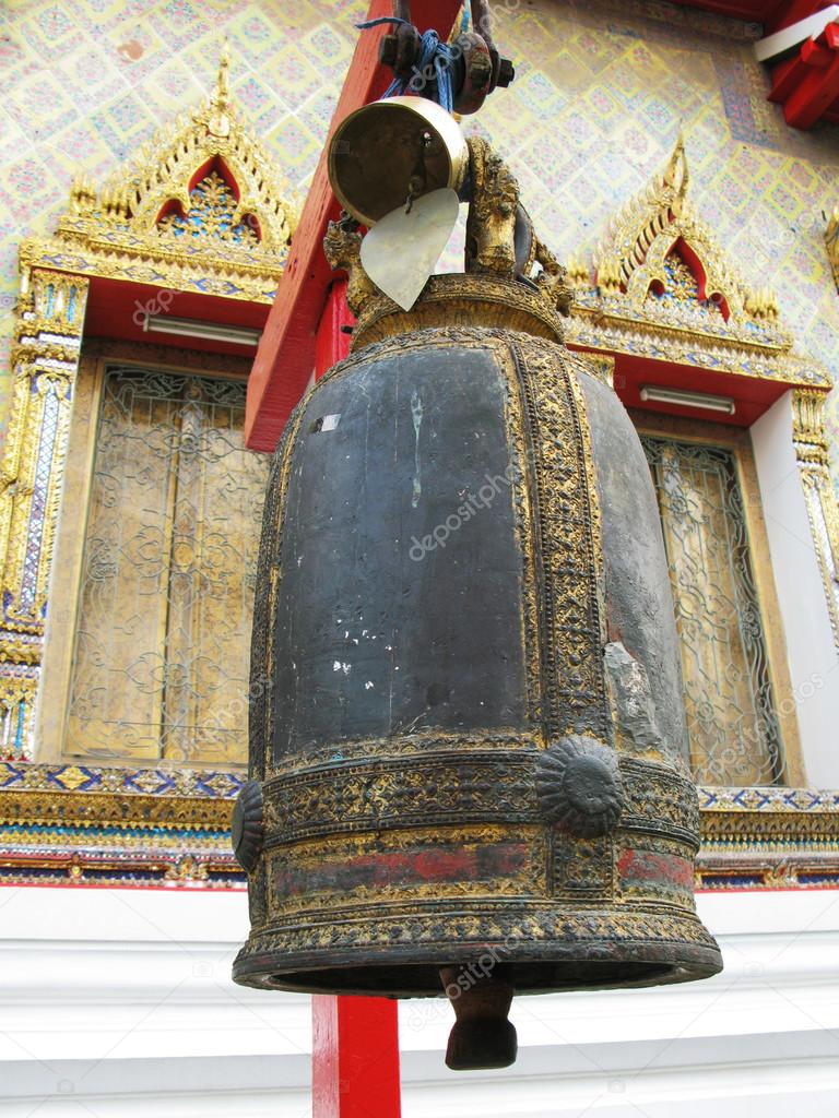 Bell in Wat Po temple