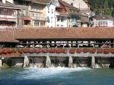 eski baraj ve ahşap köprü thun, İsviçre