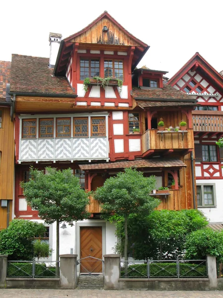 Casa tradicional suiza en Arbon, cantón Thurgau — Foto de Stock