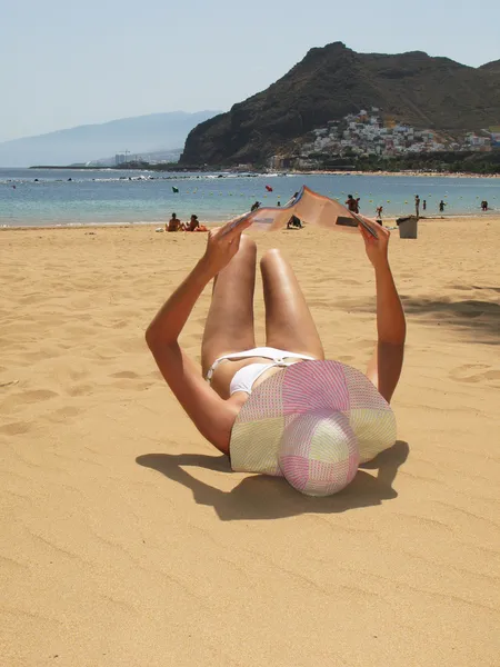 Strand scène. Playa teresitas. Tenerife, Canarische eilanden — Stockfoto