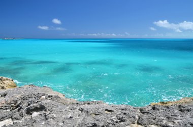 küçük exuma, bahamas ıssız bir kumsal