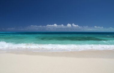 küçük exuma, bahamas ıssız bir kumsal