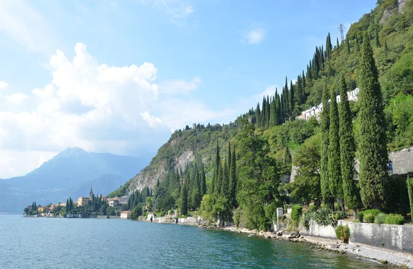 Como Gölü'nün için villa monastero görüntüleyin. İtalya — Stok fotoğraf