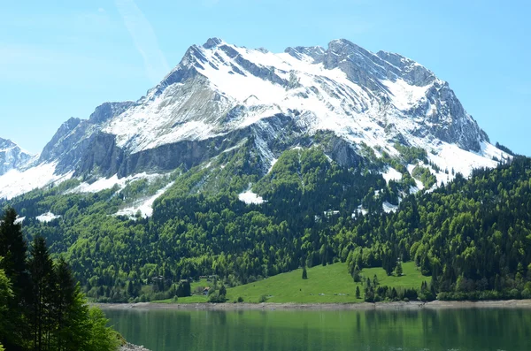 Lago Waegitaler, Suíça — Fotografia de Stock