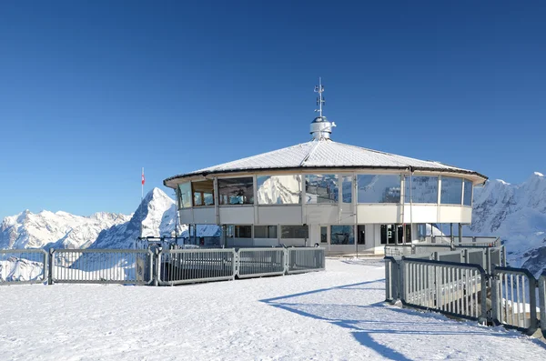 Famous revolving restaurant on the top of Schilthorn mountain, S — Stock Photo, Image