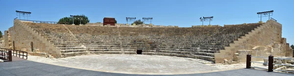 W Kurionie teatru grecko-rzymskiego. Cypr — Zdjęcie stockowe