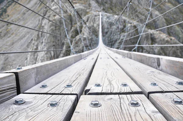 Trift Bridge, the longest 170m pedestrian-only suspension bridge — Stock Photo, Image
