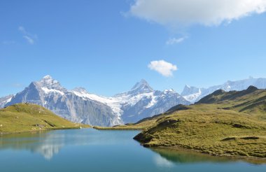 swiss bernese Alpleri'nde bachalp Gölü