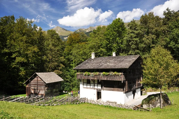 Swiss country house — Stock Photo, Image