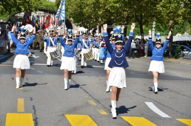 Zürih İsviçre Milli Günü geleneksel geçit