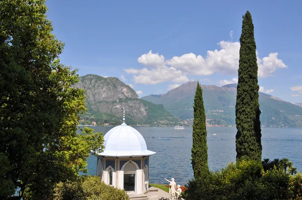 Como Gölü'nün için villa monastero görüntüleyin. İtalya — Stok fotoğraf