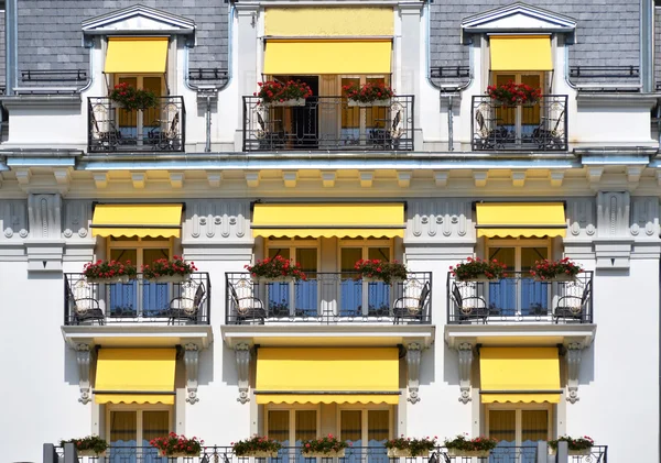 Balkon van een luxe hotel — Stockfoto