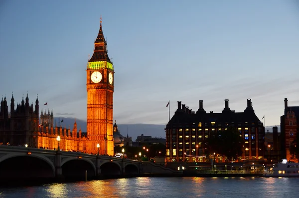 Big Ben por la noche —  Fotos de Stock