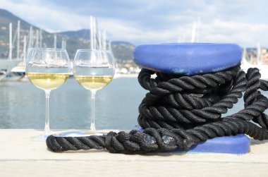 Kadehlerin Yatlar karşı